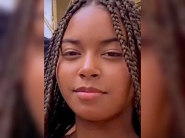 Adolescente de 15 anos encontrada morta estava com namorado momentos antes do crime