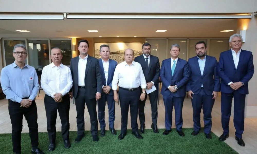 União de governadores da direita esfria em meio a incerteza de Bolsonaro
