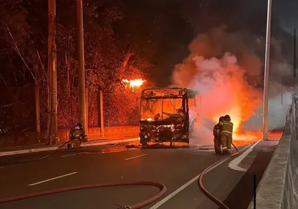 Ônibus incendiado no Itaigara eleva prejuízo do transporte em Salvador para mais de R$ 1 milhão