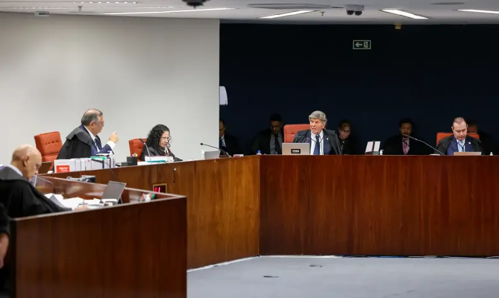 Maioria do STF condena sete réus do Núcleo 4 da trama golpista
