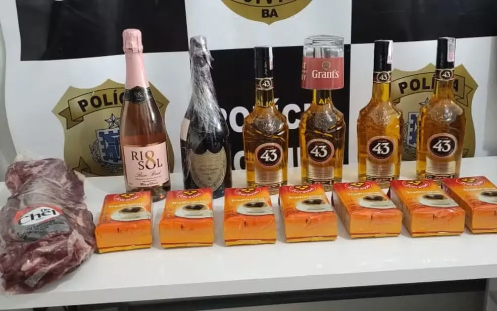 Funcionário é preso em Porto Seguro por furtar carnes e bebidas de empresa
