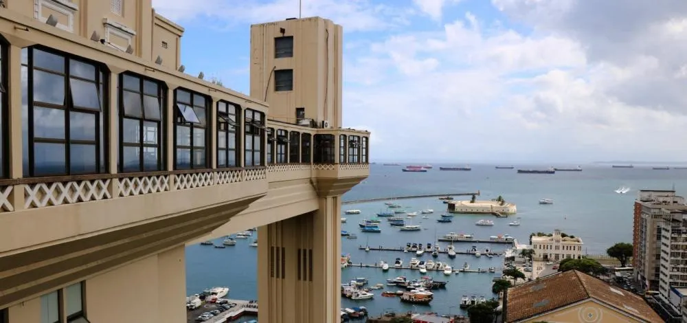 Prefeito Bruno Reis desmente privatização do Elevador Lacerda e Praça Thomé de Souza