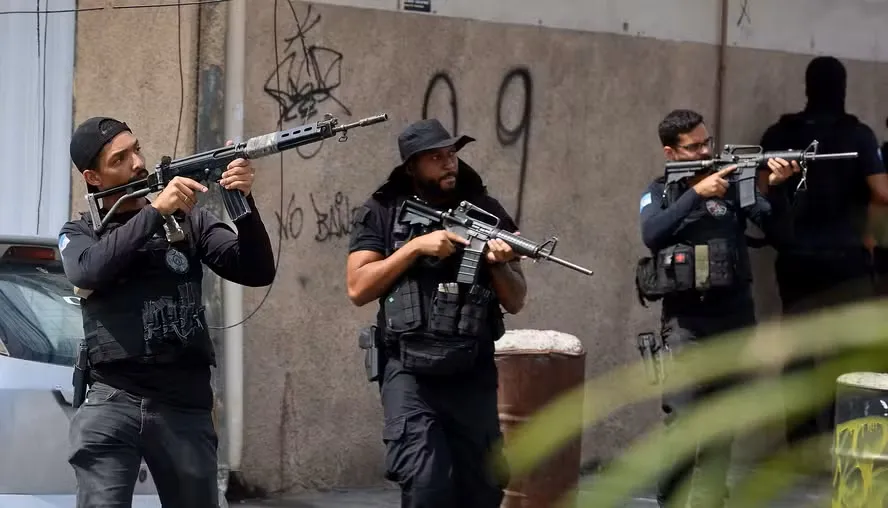 Projeto que equipara facções a terroristas será votado na CCJ da Câmara