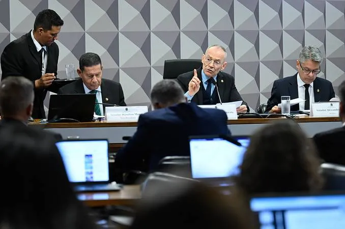 Senado convoca ministros e governadores para CPI do Crime Organizado