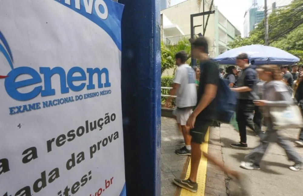 Participação de candidatos idosos cresce no Enem 2025