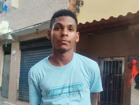Execução de jovem provoca pânico em ônibus durante tiroteio em Salvador