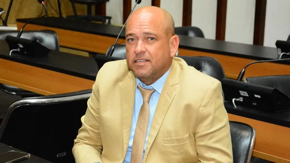 Deputado Binho Galinha na mira da Justiça; mulher e filho foram presos