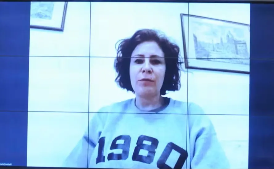 Motta informa renúncia de Zambelli e declara posse de suplente na Câmara