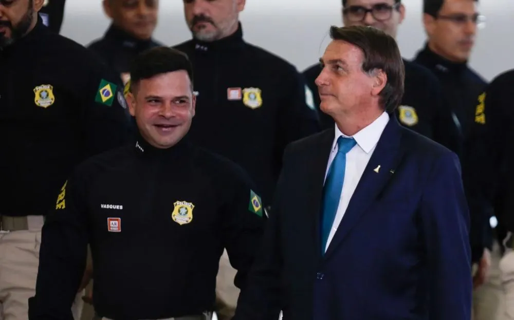 Ex-diretor da PRF é preso no Paraguai ao tentar fugir com passaporte falso e carta sobre câncer