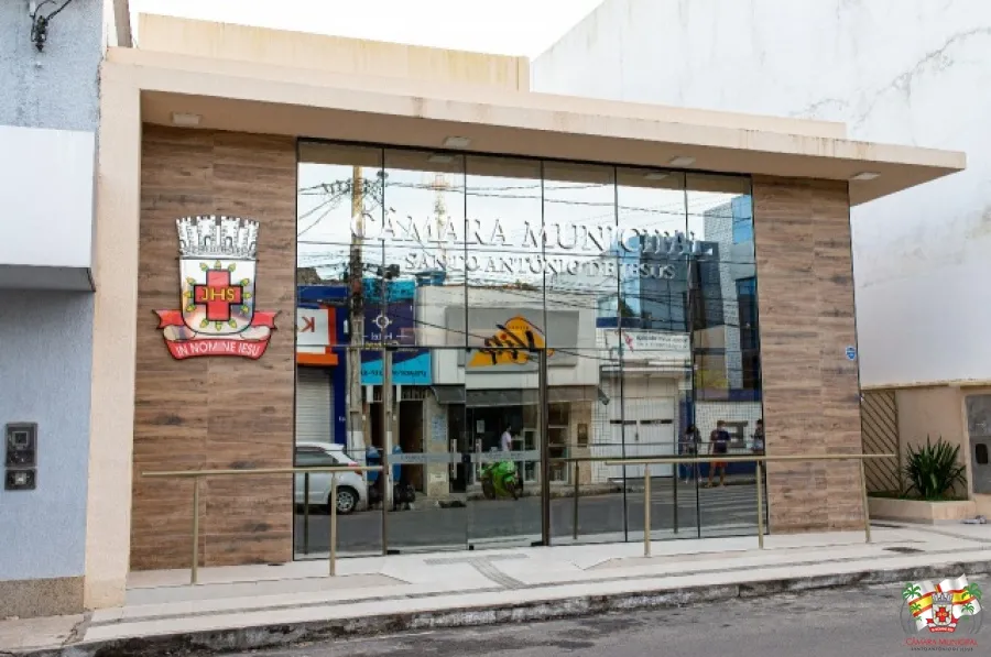 Câmara de Santo Antônio de Jesus retoma trabalhos legislativos com presença do prefeito