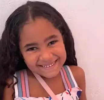 Menina de 7 anos morre eletrocutada ao tentar tocar pintinhos em chocadeira improvisada na Bahia