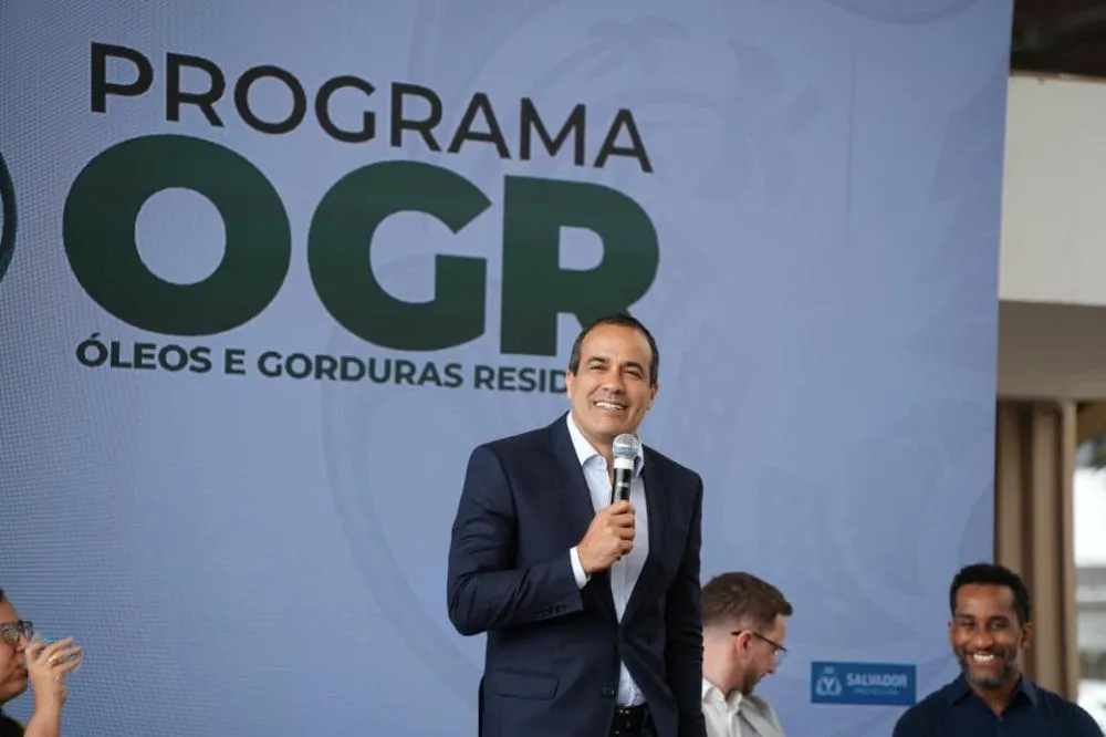 Bruno Reis antecipa salários e decreta ponto facultativo no São João para servidores de Salvador