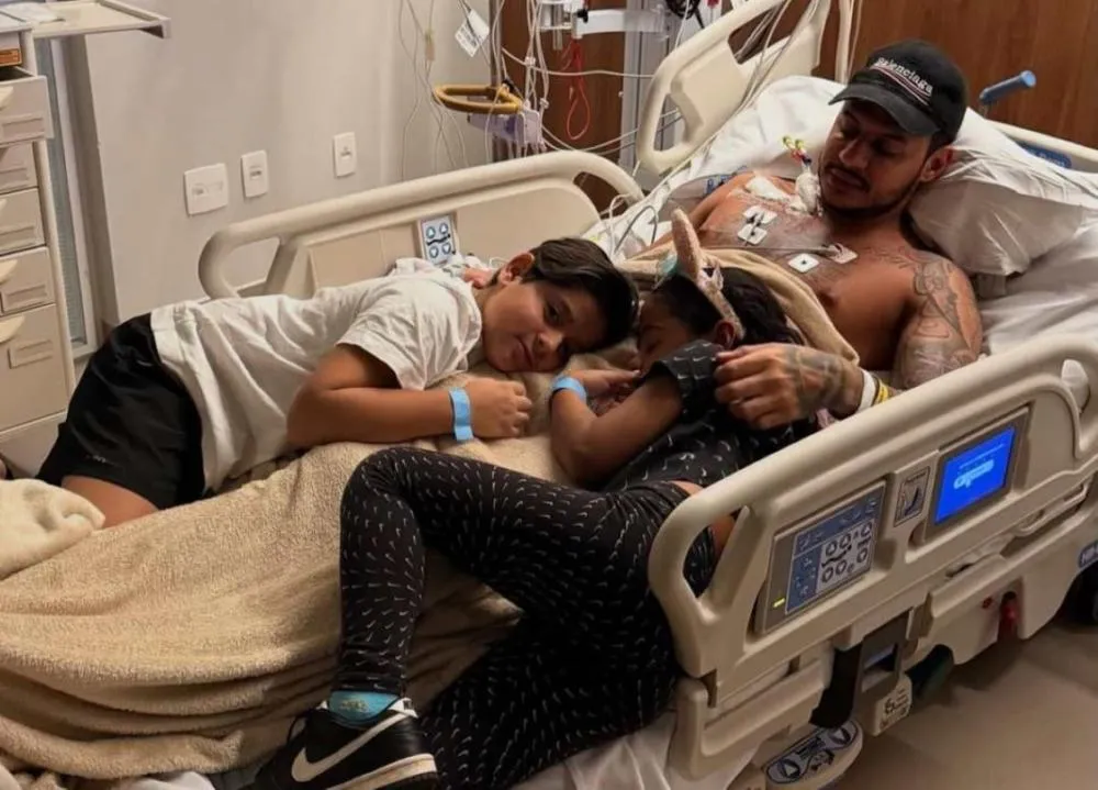 Rapper Hungria se pronuncia após suspeita de intoxicação por metanol